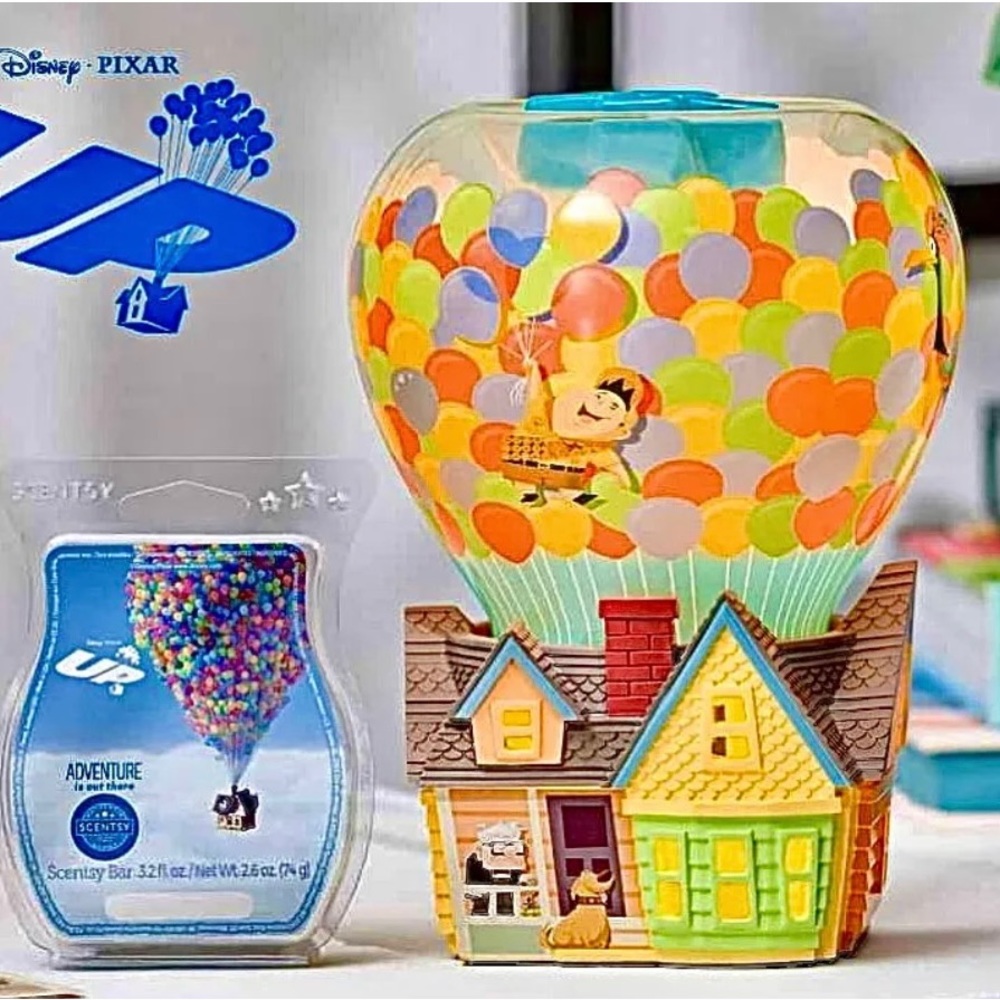 Brand New In Box Disney UP Warmer